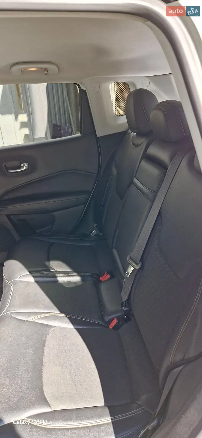 2017 Jeep Compass - мініатюра 19