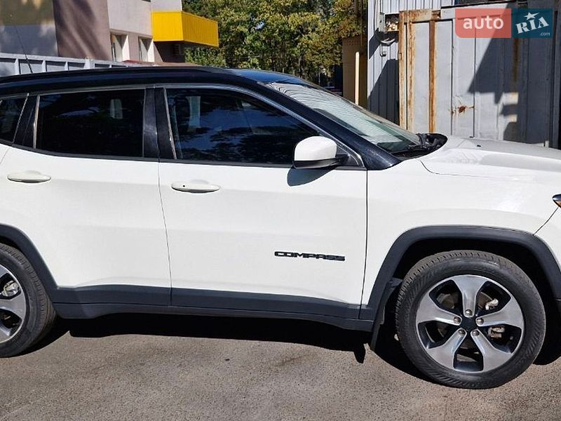 Позашляховик / Кросовер Jeep Compass 2017 в Чернігові