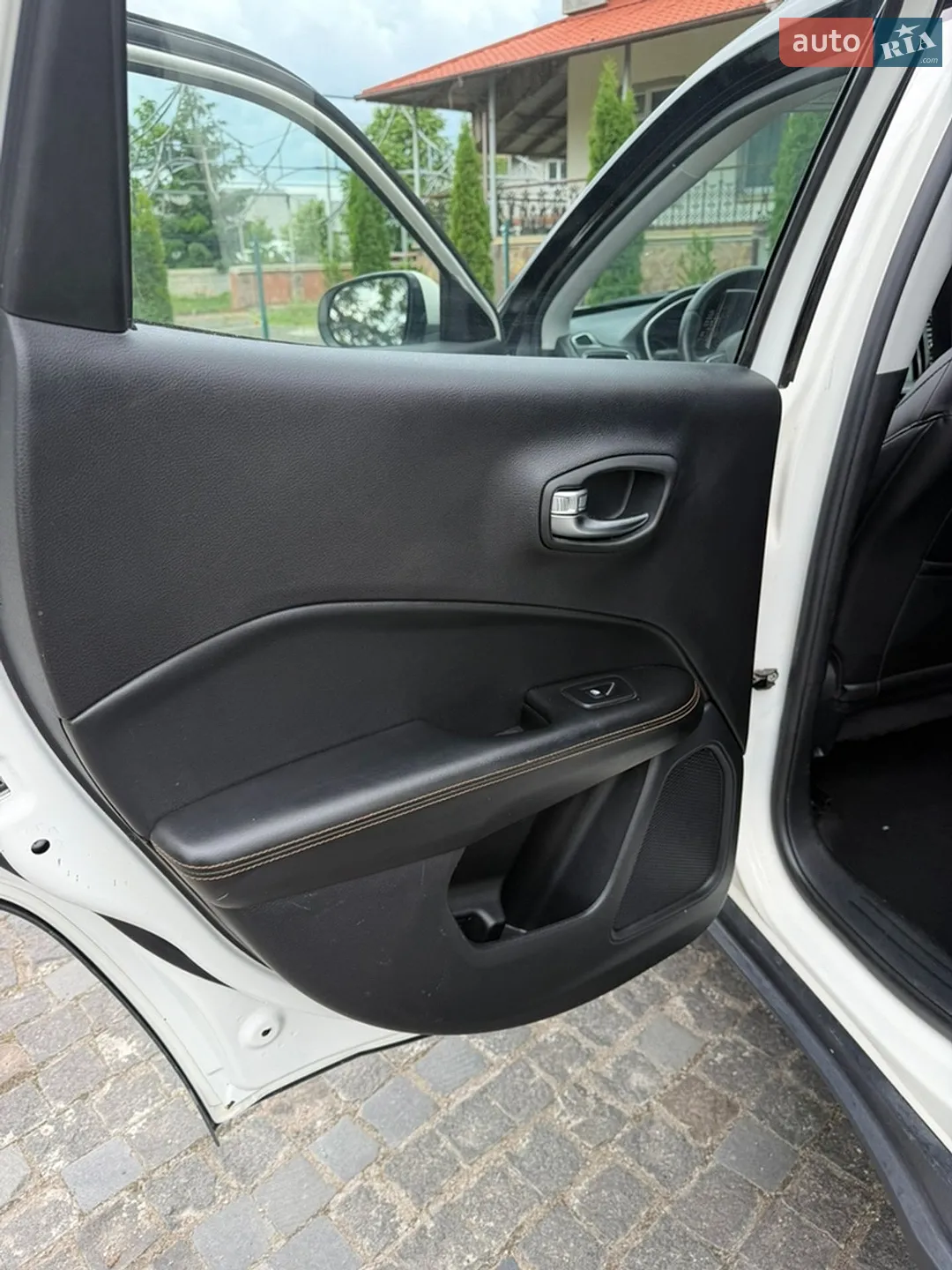 2019 Jeep Compass - мініатюра 25