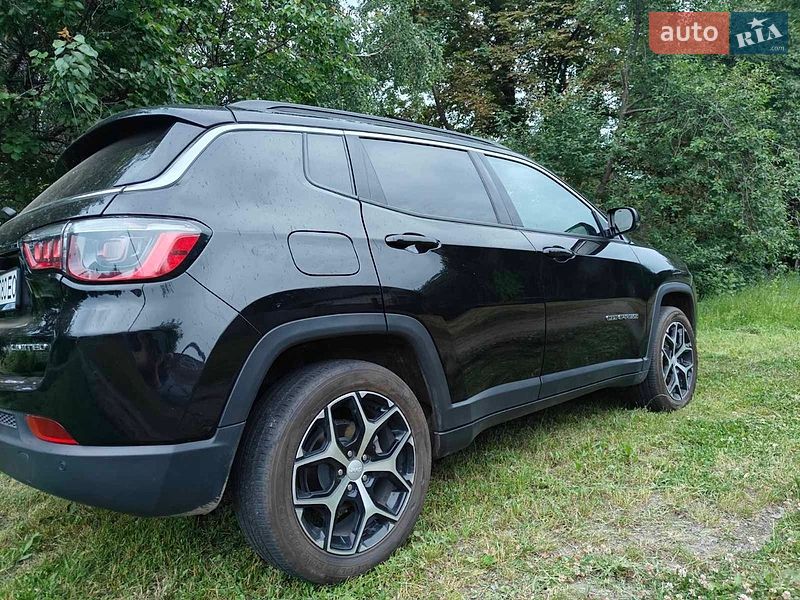 Внедорожник / Кроссовер Jeep Compass 2024 в Ромнах
