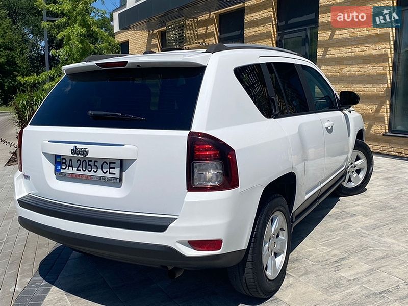 Внедорожник / Кроссовер Jeep Compass 2016 в Киеве