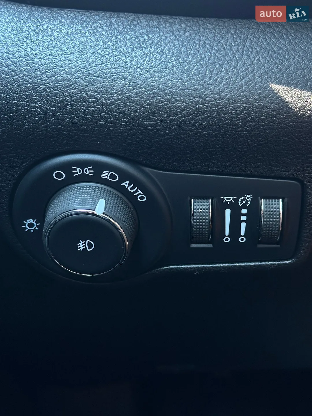 2021 Jeep Compass - мініатюра 31