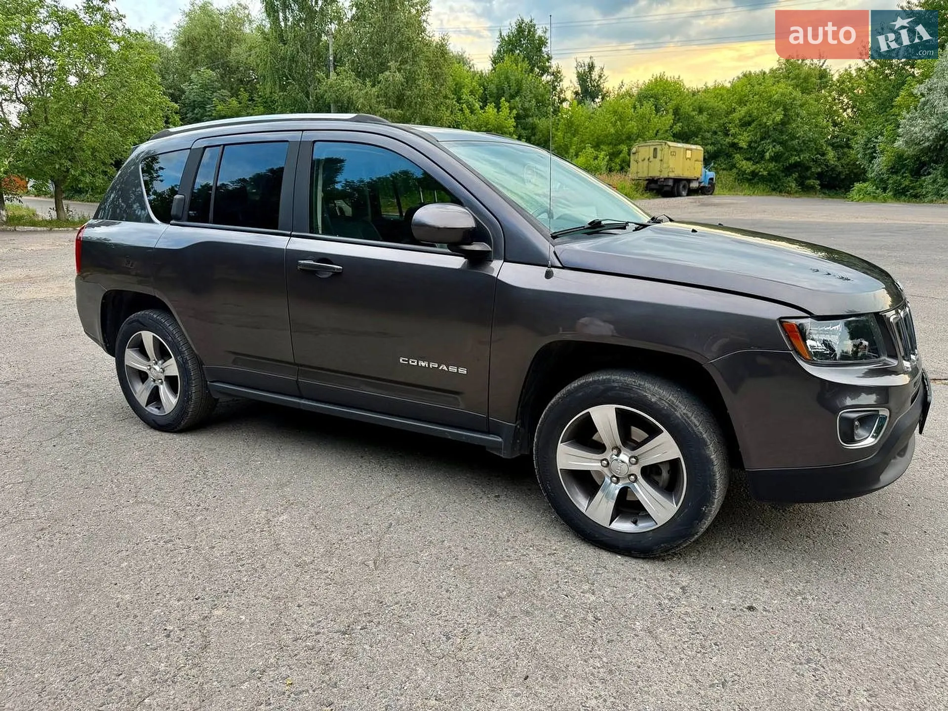 2016 Jeep Compass - мініатюра 9