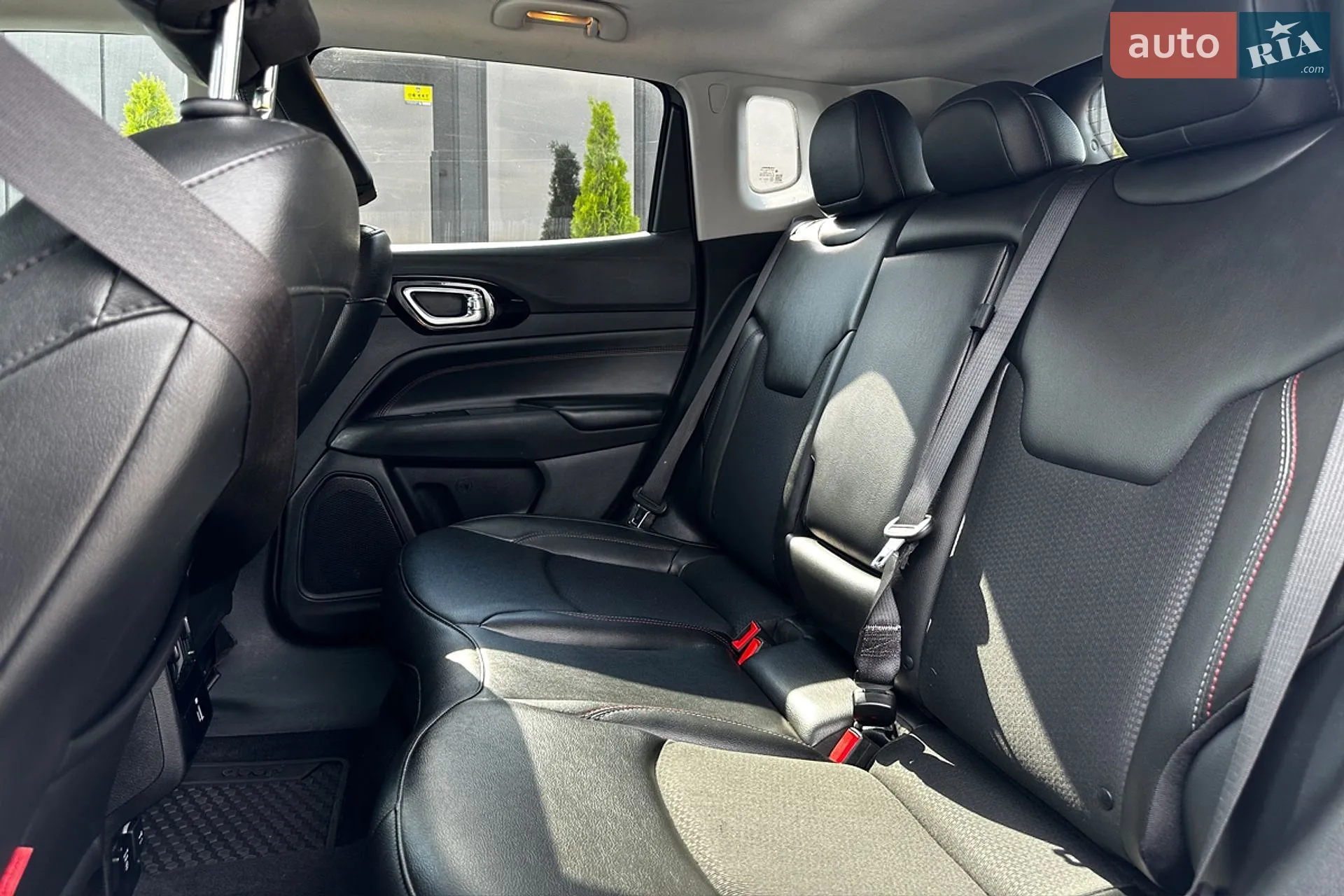 2022 Jeep Compass - мініатюра 27