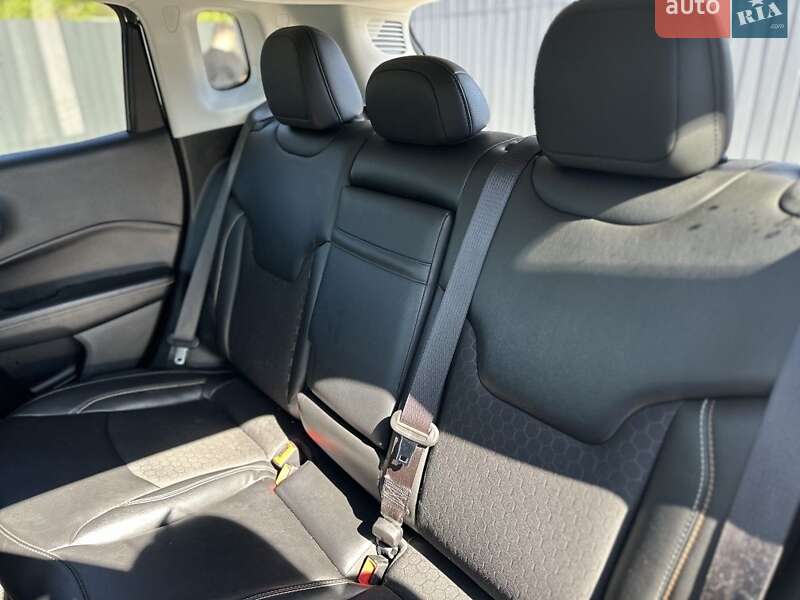 Позашляховик / Кросовер Jeep Compass 2018 в Косові