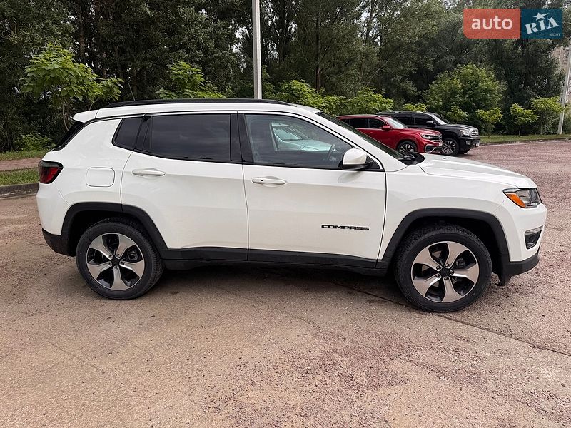Внедорожник / Кроссовер Jeep Compass 2017 в Киеве фото 9 Внедорожник / Кроссовер Jeep Compass 2017 в Киеве