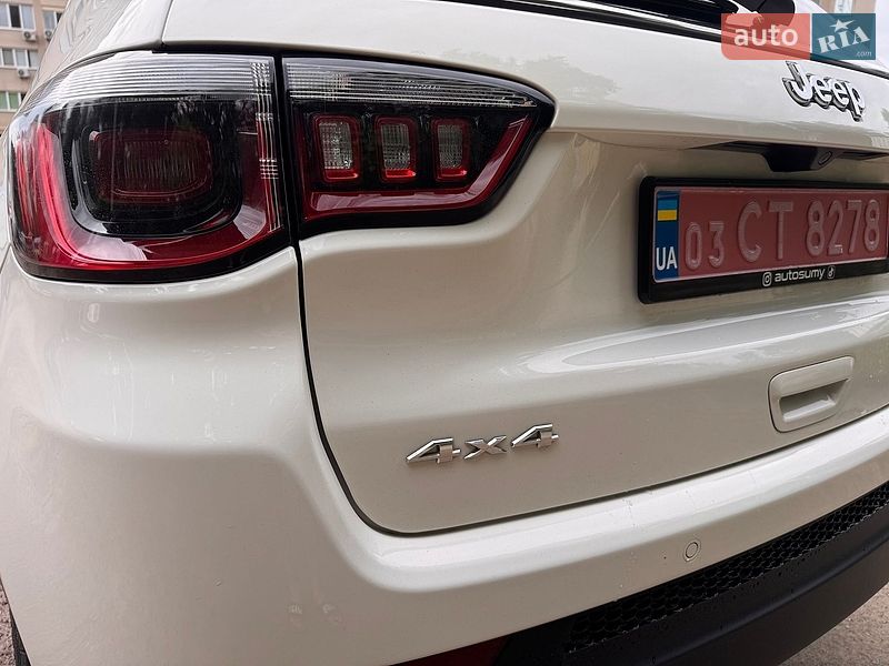 Внедорожник / Кроссовер Jeep Compass 2017 в Киеве фото 17 Внедорожник / Кроссовер Jeep Compass 2017 в Киеве