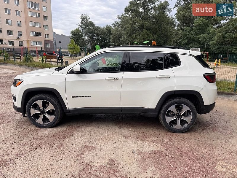 Внедорожник / Кроссовер Jeep Compass 2017 в Киеве фото 15 Внедорожник / Кроссовер Jeep Compass 2017 в Киеве