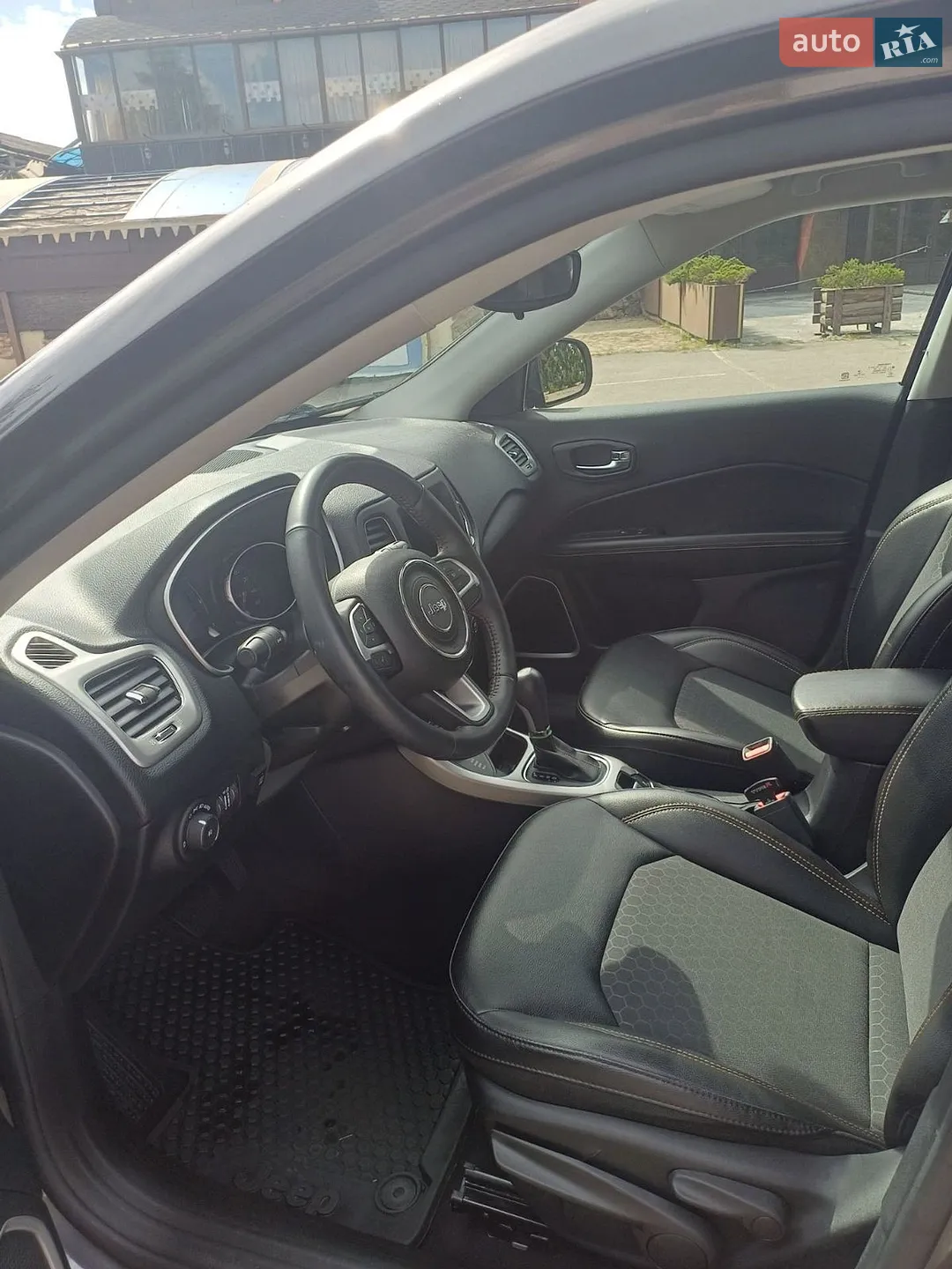 2019 Jeep Compass - мініатюра 9