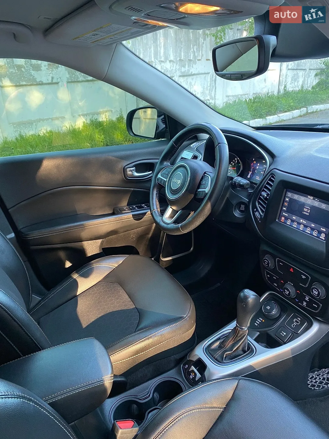 2017 Jeep Compass - мініатюра 26