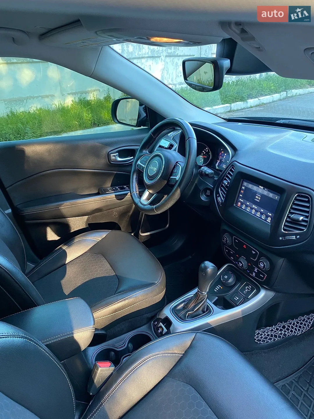 2017 Jeep Compass - мініатюра 28