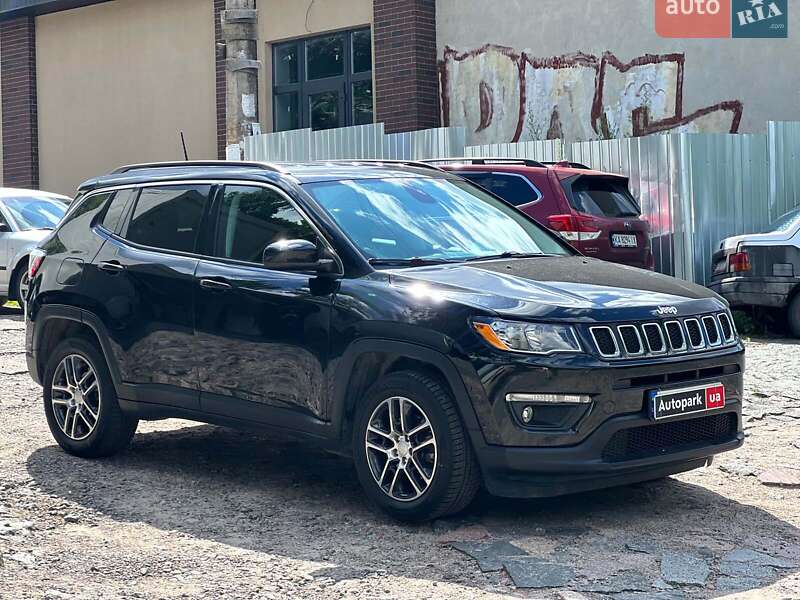 Внедорожник / Кроссовер Jeep Compass 2018 в Киеве