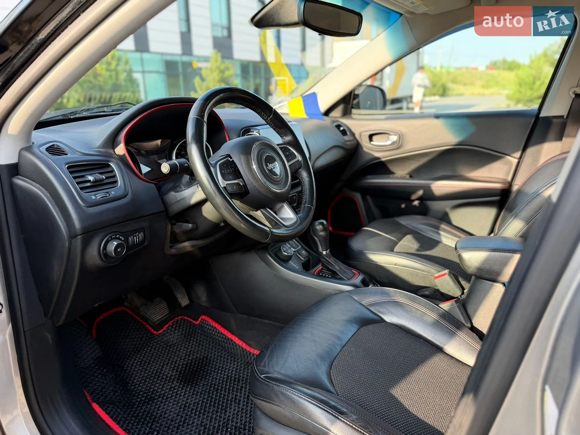 2017 Jeep Compass - мініатюра 15