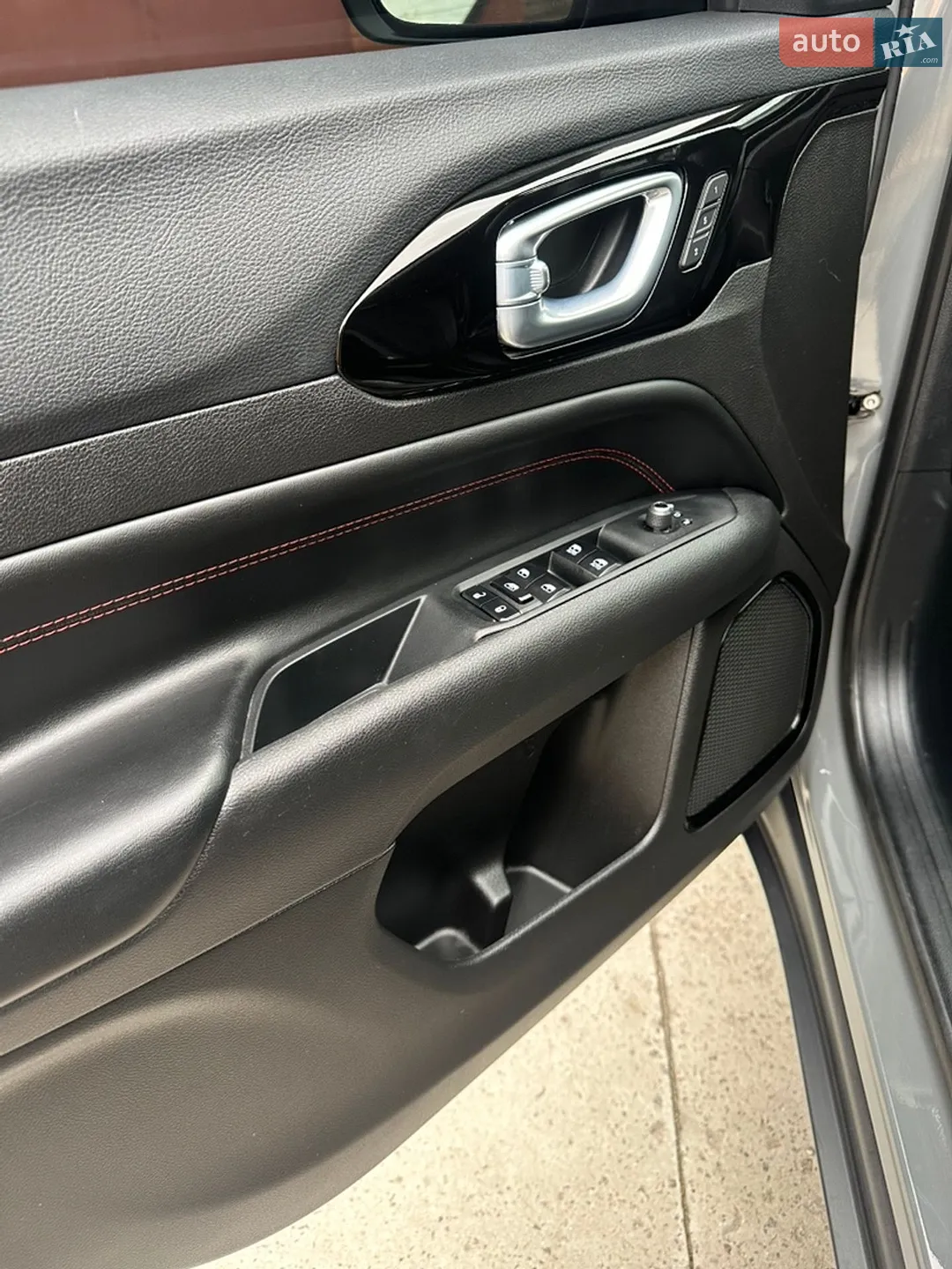 2023 Jeep Compass - мініатюра 41