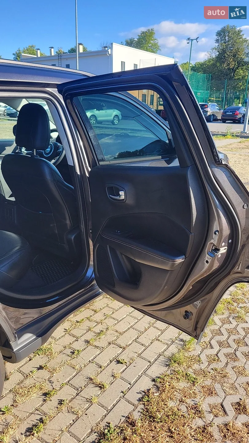 2019 Jeep Compass - мініатюра 6