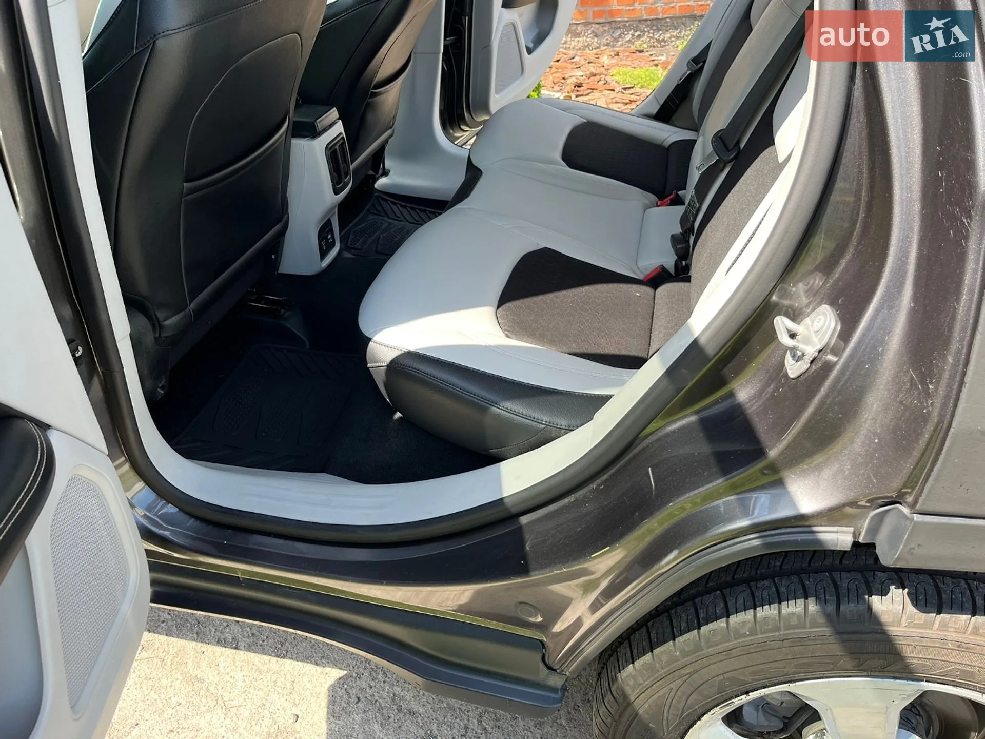 2017 Jeep Compass - мініатюра 16