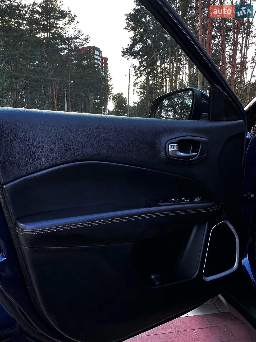 2020 Jeep Compass - мініатюра 27