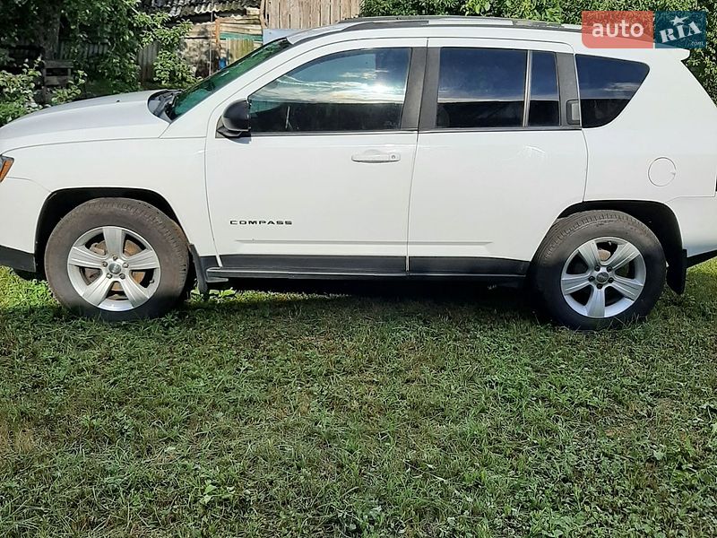Позашляховик / Кросовер Jeep Compass 2015 в Києві