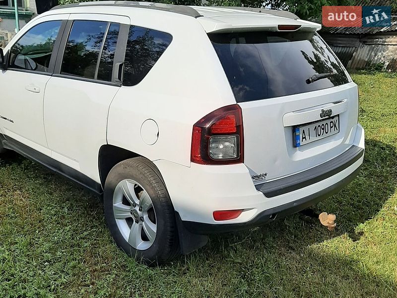 Позашляховик / Кросовер Jeep Compass 2015 в Києві