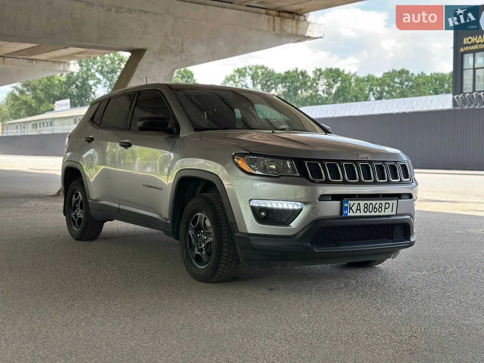 2017 Jeep Compass - мініатюра 2