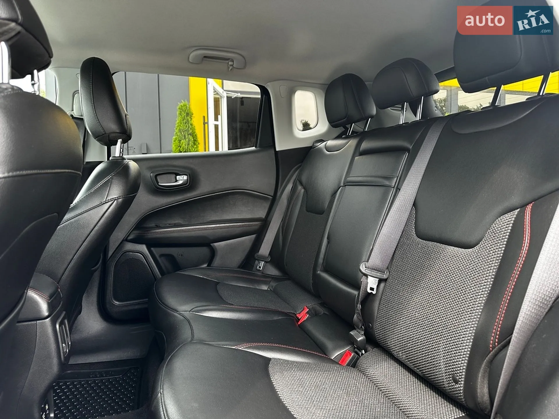 2019 Jeep Compass - мініатюра 31