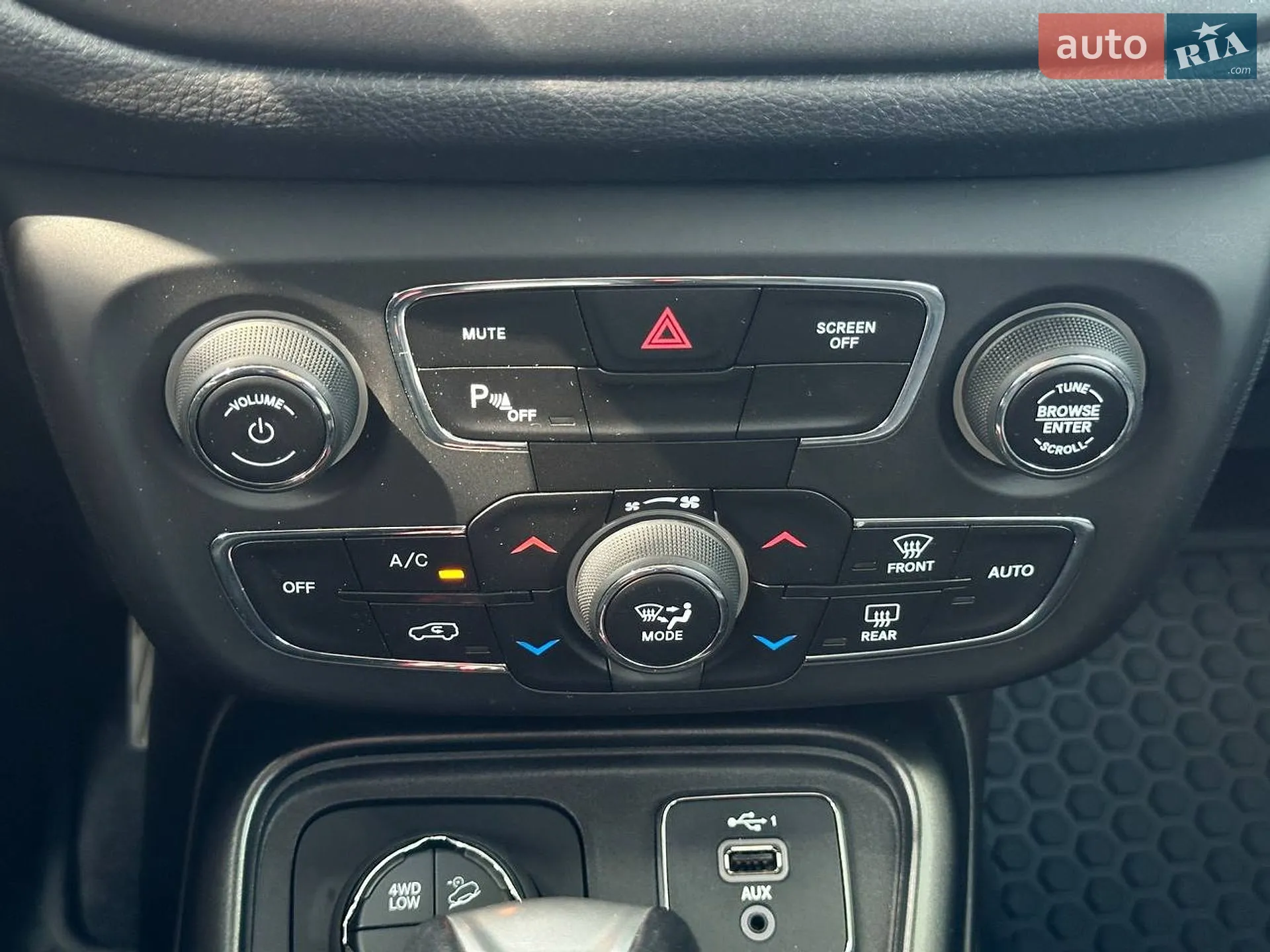 2019 Jeep Compass - мініатюра 38