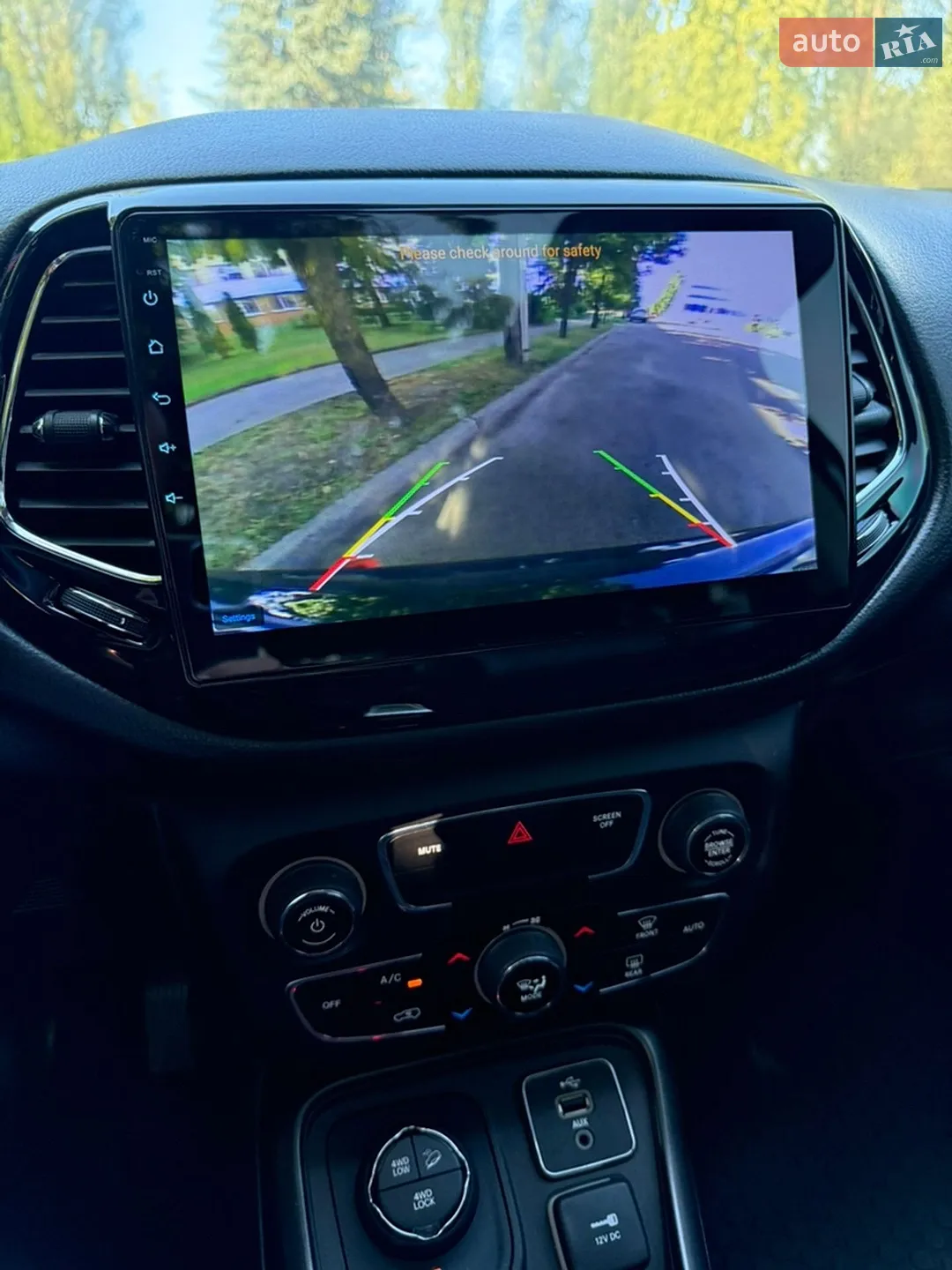 2017 Jeep Compass - мініатюра 18