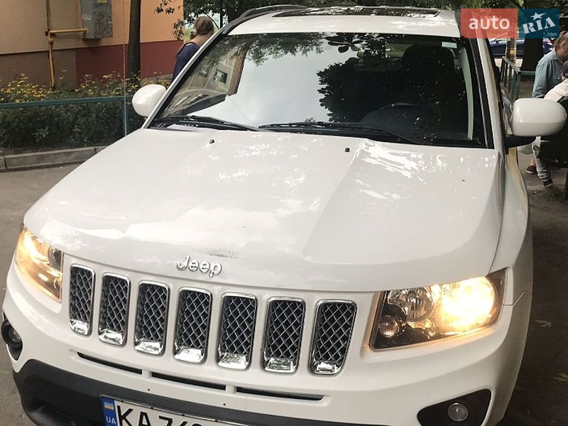 Позашляховик / Кросовер Jeep Compass 2012 в Києві