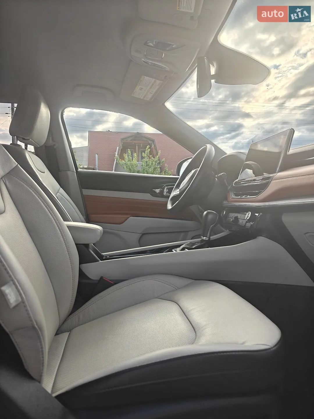 2021 Jeep Compass - мініатюра 24