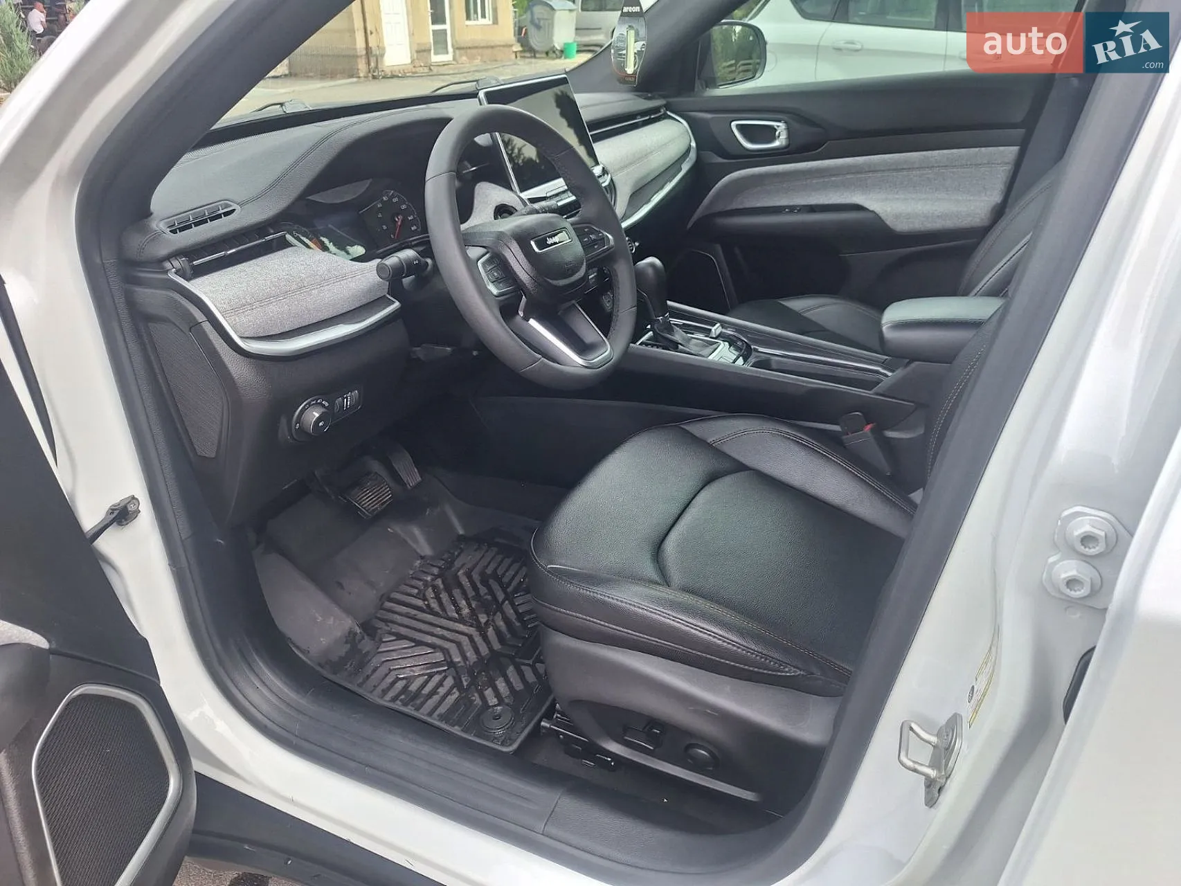 2024 Jeep Compass - мініатюра 8