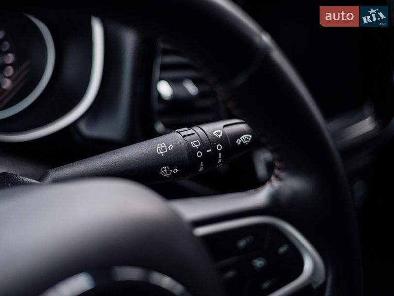 Позашляховик / Кросовер Jeep Compass 2020 в Рівному
