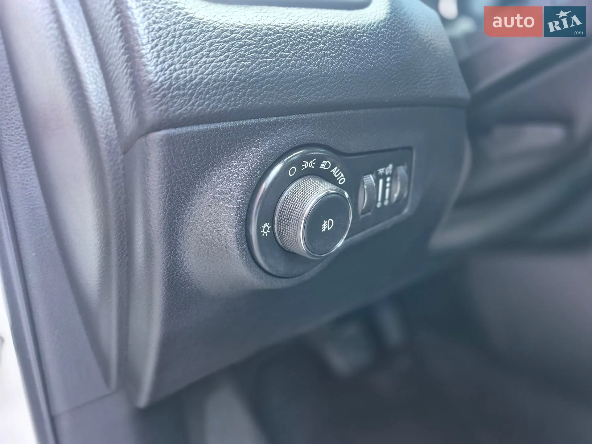2018 Jeep Compass - мініатюра 19