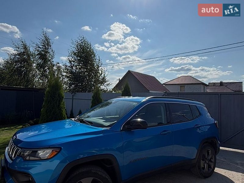 Внедорожник / Кроссовер Jeep Compass 2021 в Киеве