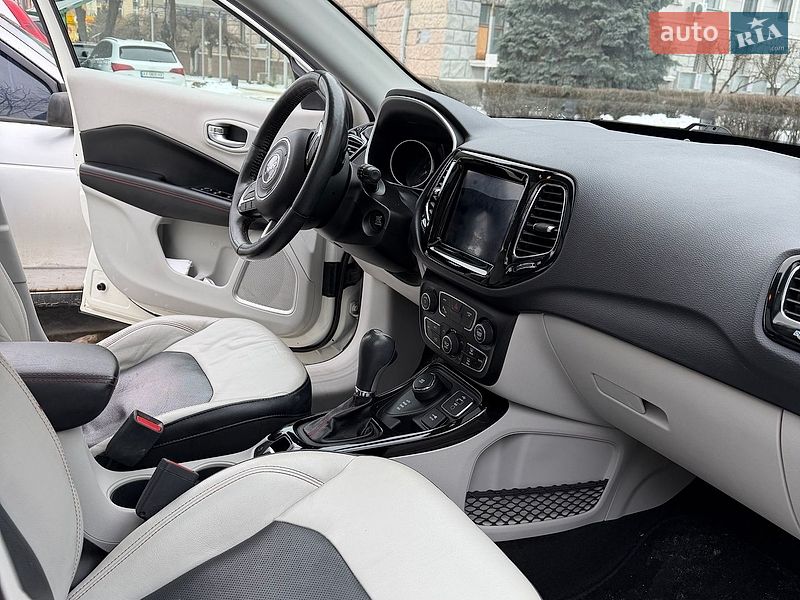 Внедорожник / Кроссовер Jeep Compass 2017 в Харькове фото 12 Внедорожник / Кроссовер Jeep Compass 2017 в Харькове