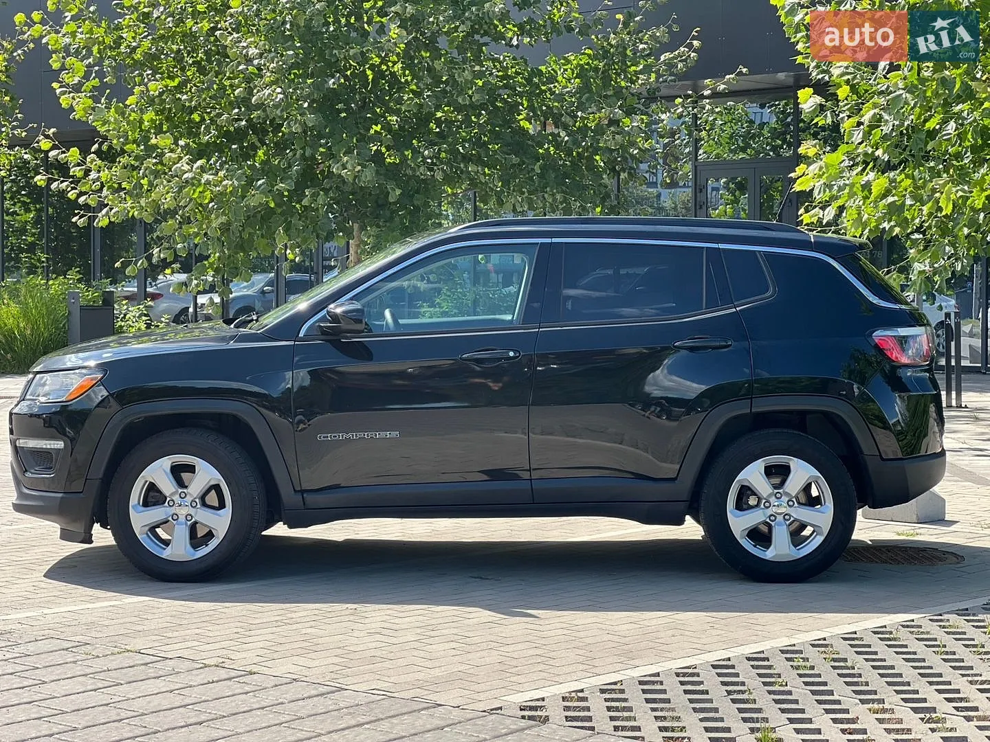 2017 Jeep Compass - мініатюра 28