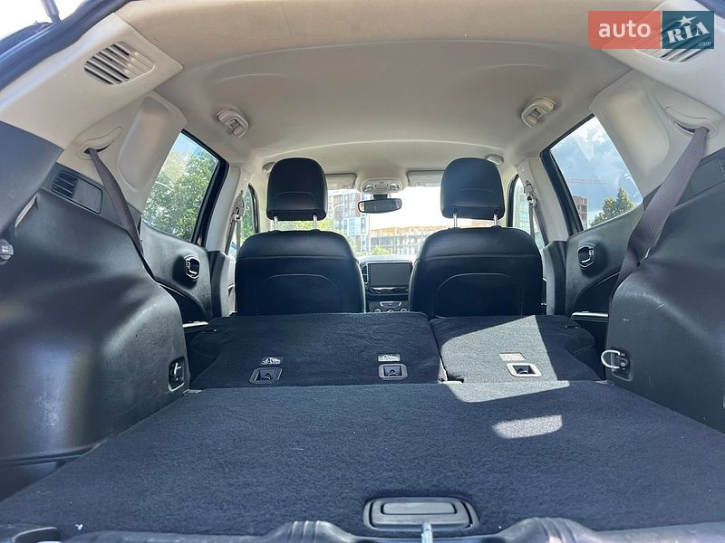 Внедорожник / Кроссовер Jeep Compass 2017 в Ровно