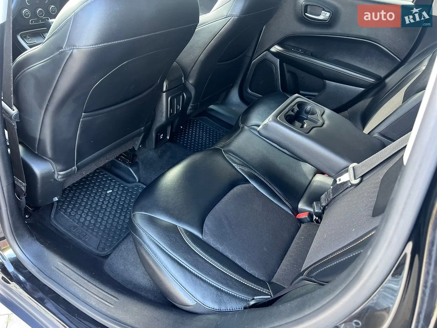 2017 Jeep Compass - мініатюра 35