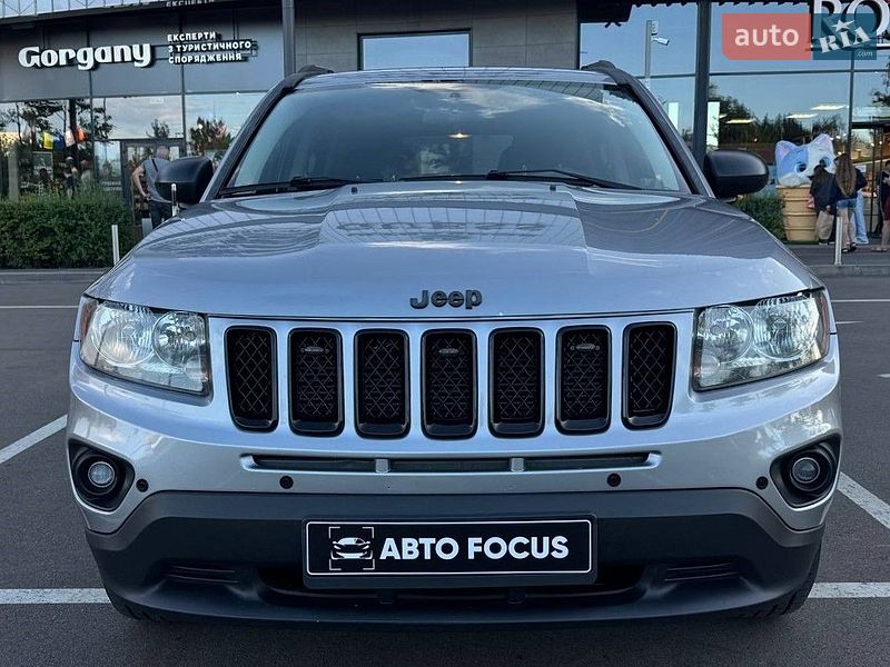 Внедорожник / Кроссовер Jeep Compass 2014 в Киеве