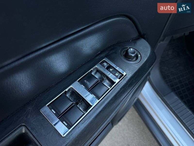 Позашляховик / Кросовер Jeep Compass 2014 в Києві
