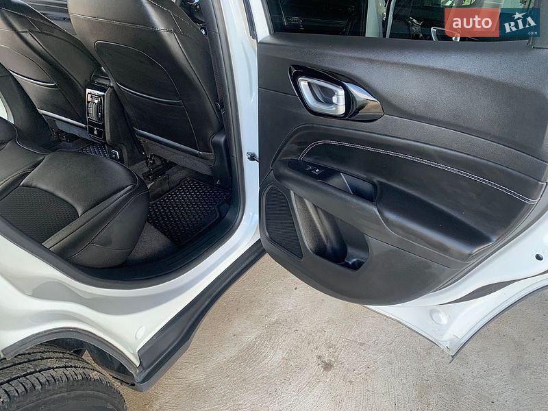 Внедорожник / Кроссовер Jeep Compass 2023 в Буске