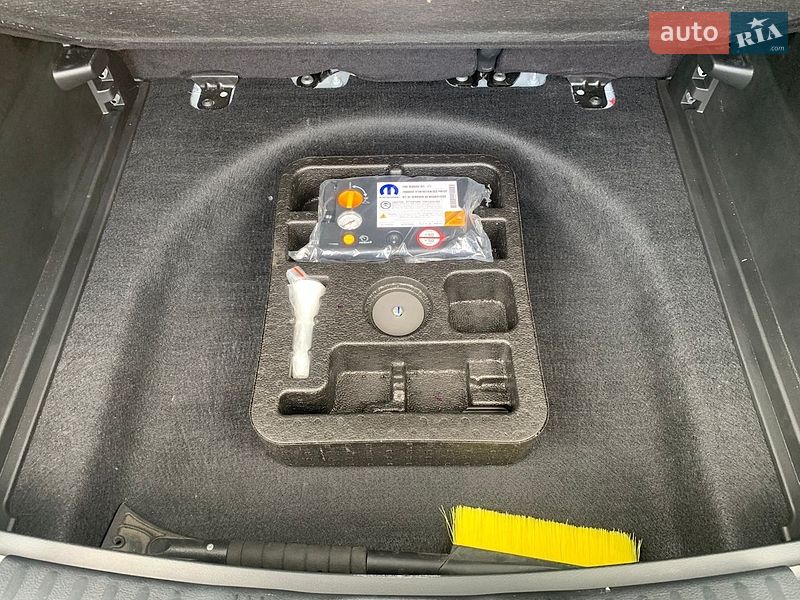 Внедорожник / Кроссовер Jeep Compass 2023 в Буске