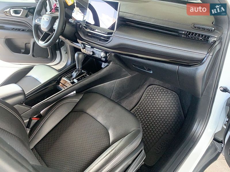 Внедорожник / Кроссовер Jeep Compass 2023 в Буске