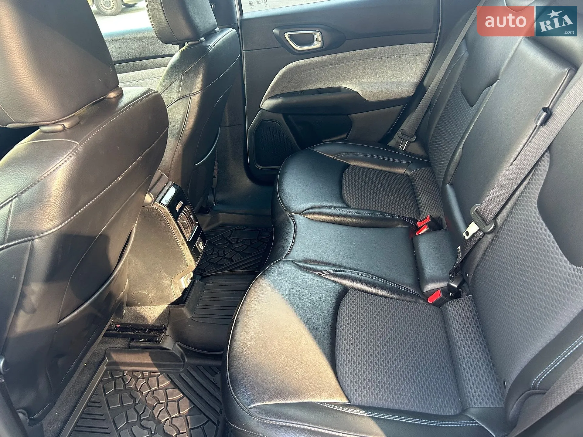 2023 Jeep Compass - мініатюра 8