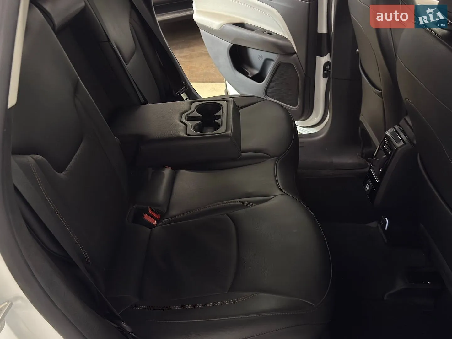 2021 Jeep Compass - мініатюра 27