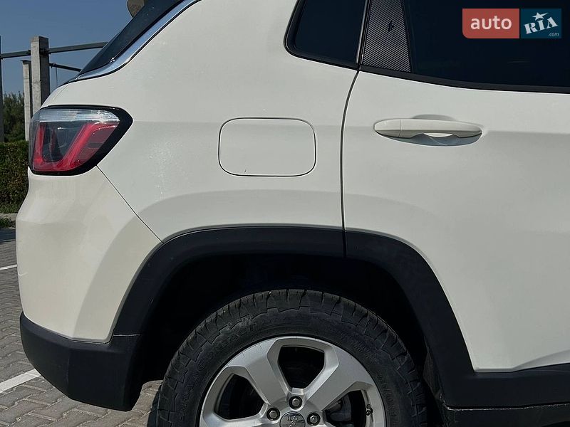 Внедорожник / Кроссовер Jeep Compass 2017 в Умани