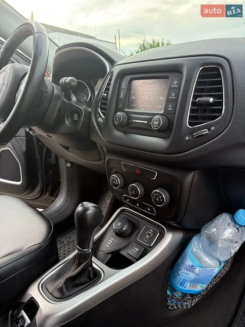2018 Jeep Compass - мініатюра 9