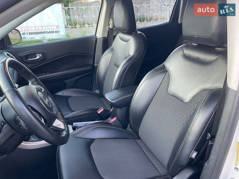 Позашляховик / Кросовер Jeep Compass 2017 в Лубнах фото 30 Позашляховик / Кросовер Jeep Compass 2017 в Лубнах