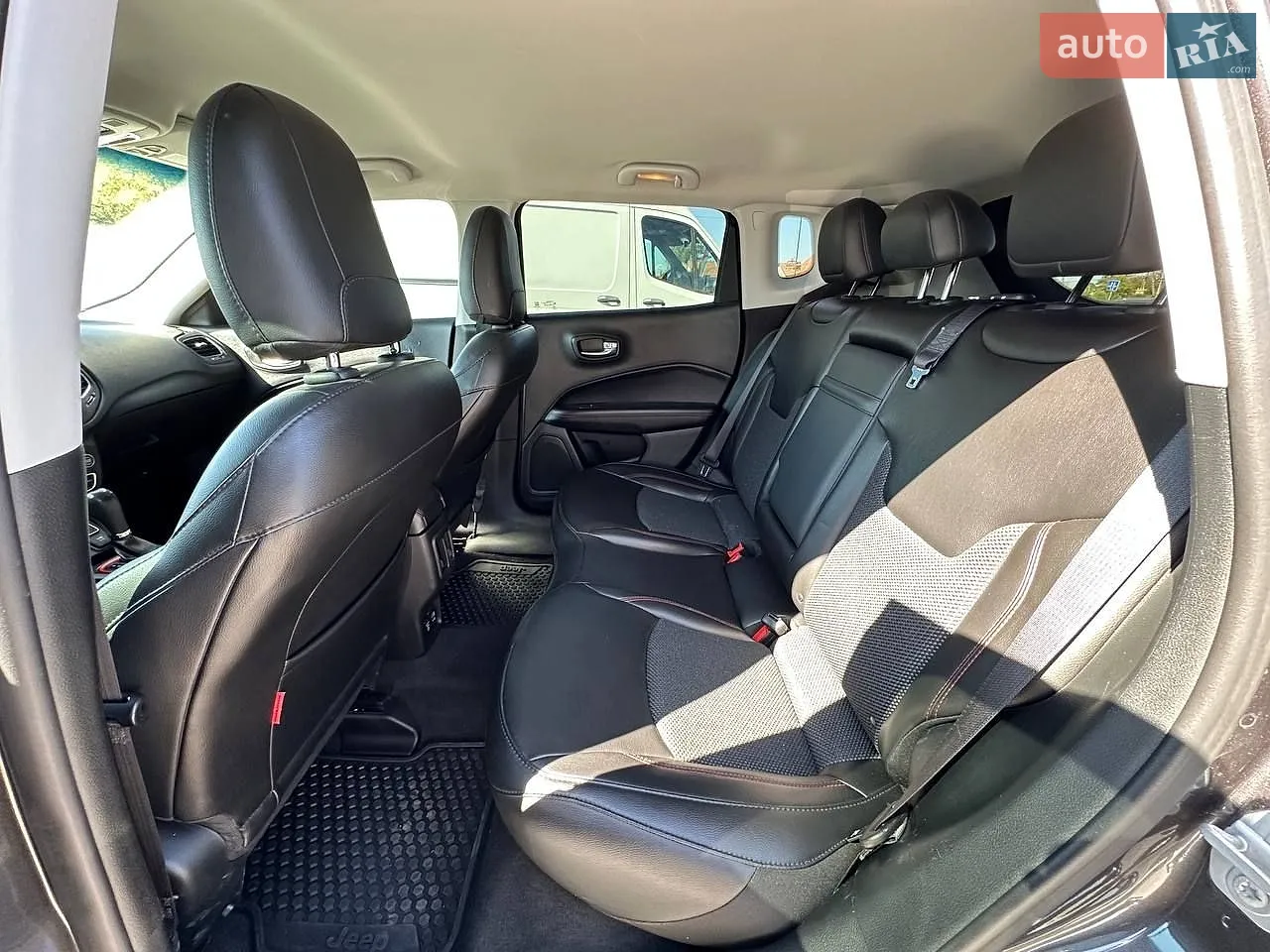 2019 Jeep Compass - мініатюра 24