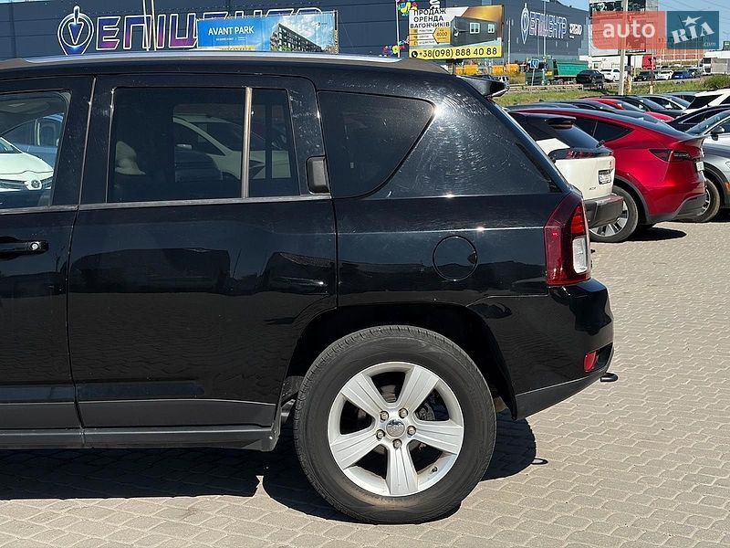 Позашляховик / Кросовер Jeep Compass 2014 в Львові
