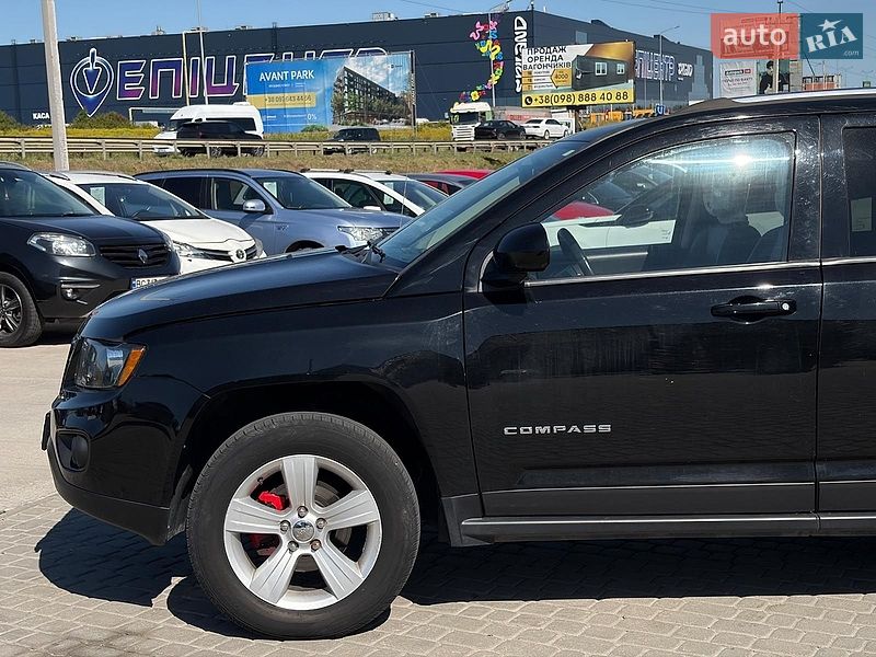 Позашляховик / Кросовер Jeep Compass 2014 в Львові